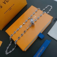 Louis Vuitton Necklaces